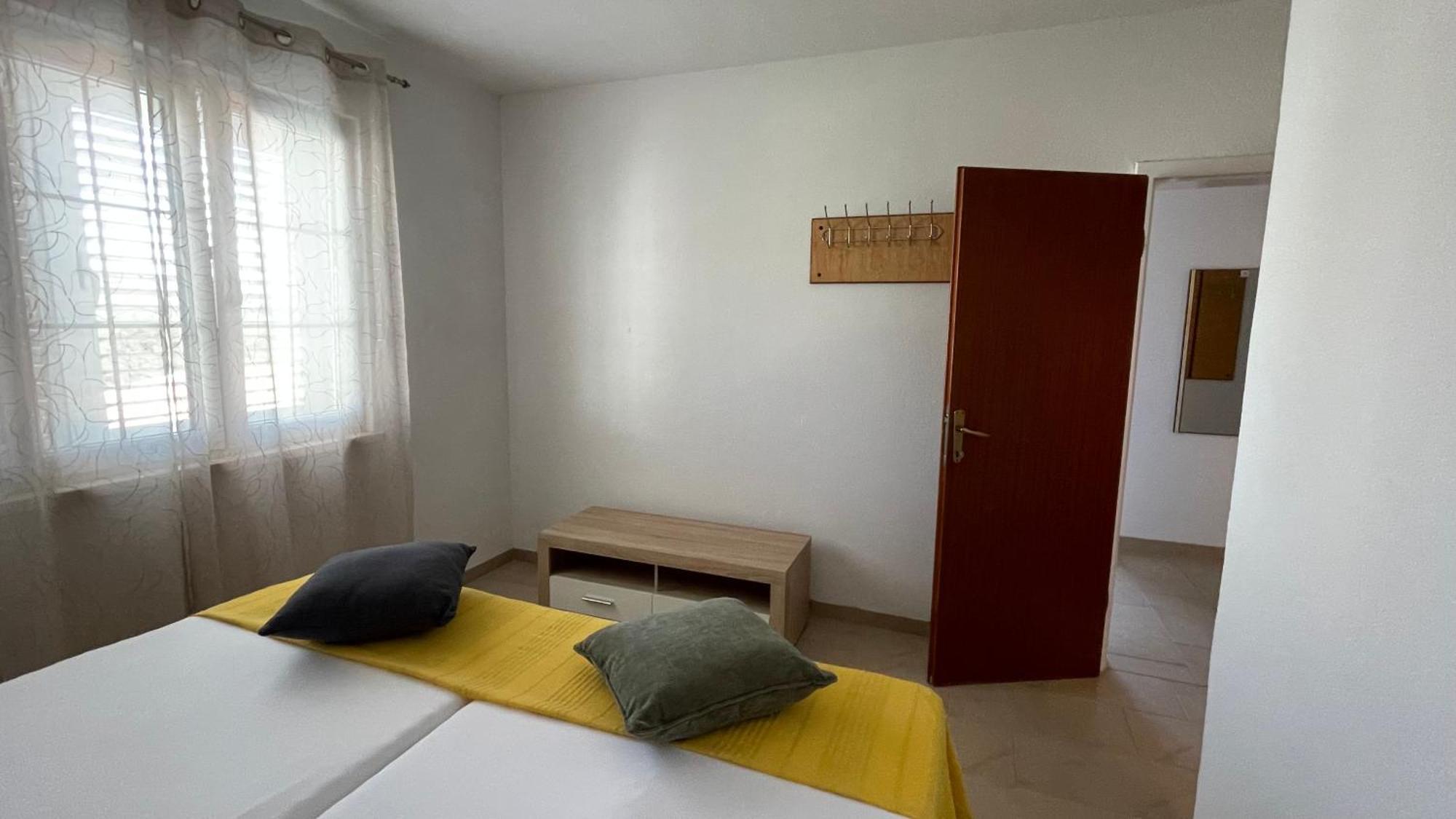 Apartmani Slavonija Orebić Rom bilde